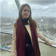 Soy una chica que acaba Bachillerato, tengo intención de hacer Medicina. He trabajado con niños  en Foros de participación